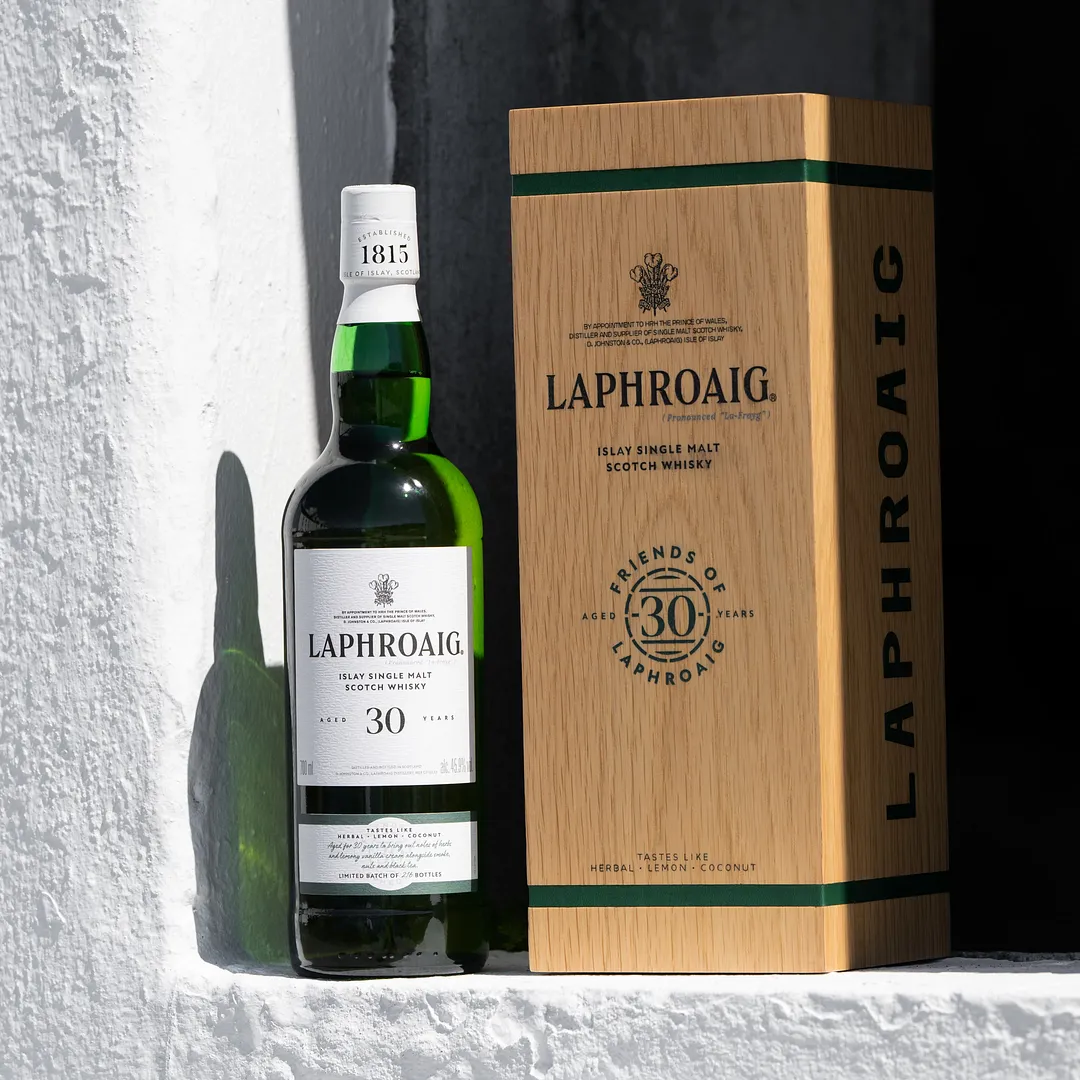 30 Years Old Whiskey Limited Edition | Unique release Laphroaig